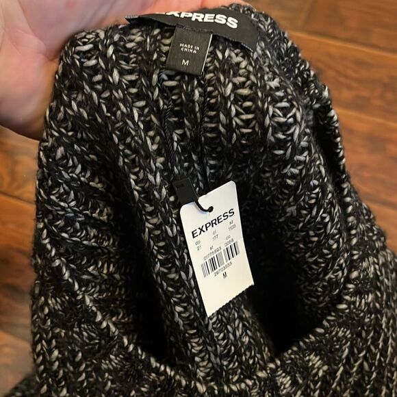 Express Black Gray Pullover Sweater Casual Comfy Minimalist Capsule Wardrobe - Picture 8 of 10